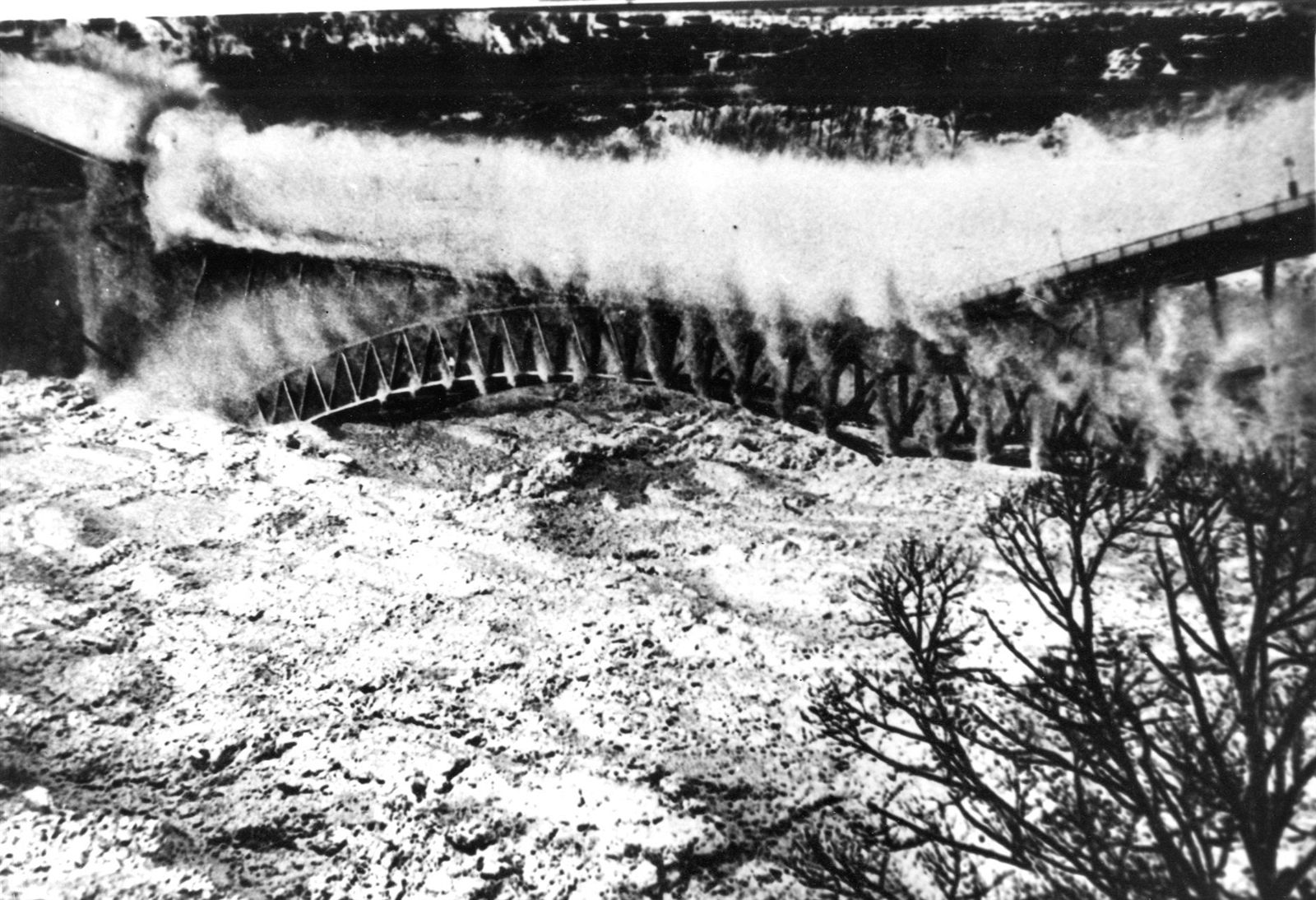 A look back: 300 years of Niagara Falls